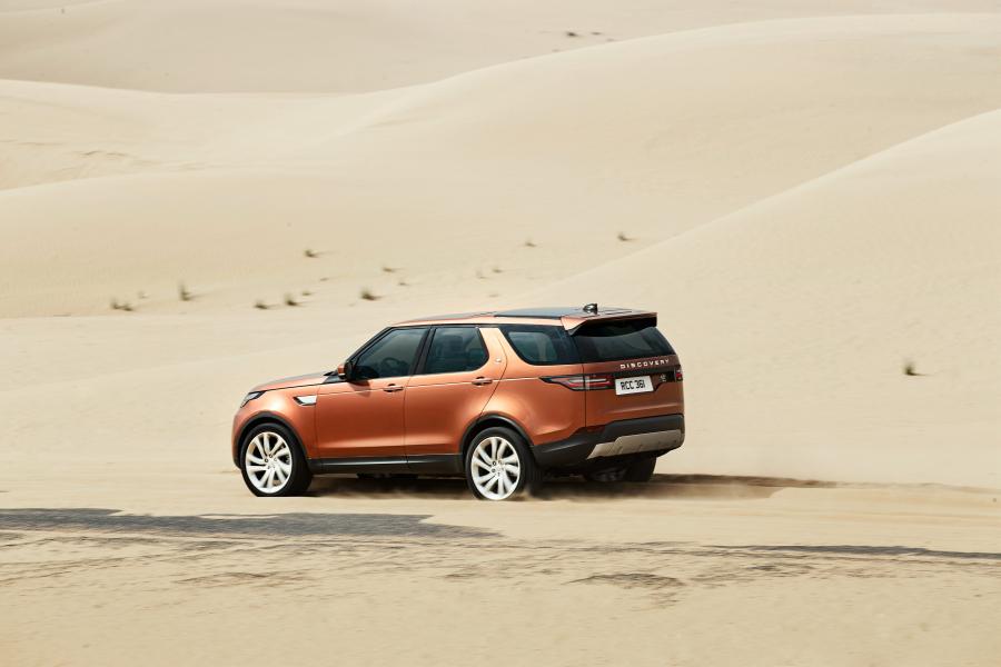  Land Rover Discovery HSE 2017 года  (фото 17 из 96)